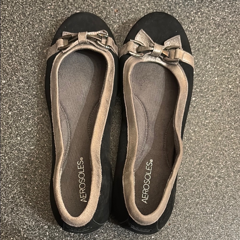 Aerosoles Women's Black and Silver Flats